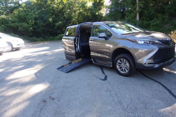 Grey Toyota Sienna with BraunAbility Side Entry Automatic Fold Out conversion