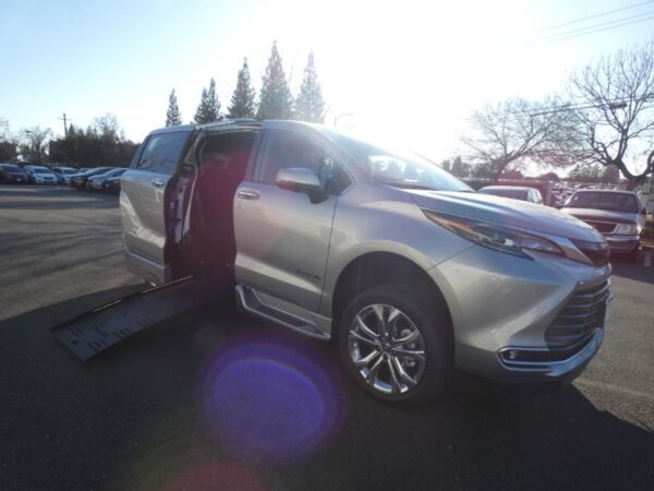Silver Toyota Sienna with BraunAbility Side Entry Automatic Fold Out conversion
