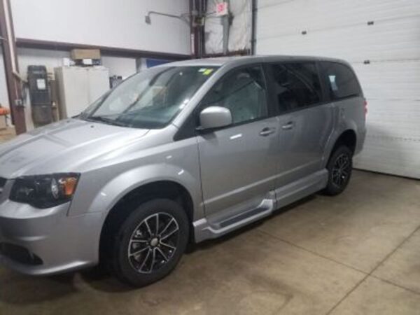 Silver Dodge Grand Caravan with Vantage Mobility Side Entry Automatic In Floor conversion