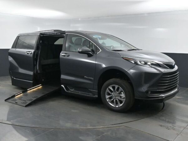 Grey Toyota Sienna with BraunAbility Side Entry Automatic Fold Out conversion