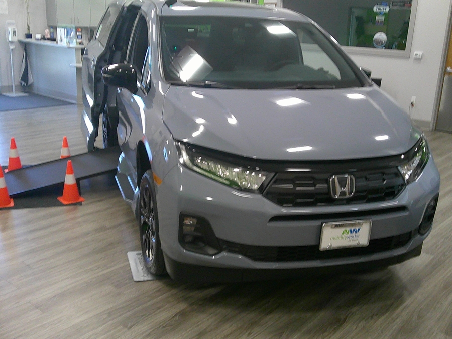 Grey Honda Odyssey with Vantage Mobility Side Entry Automatic In Floor conversion