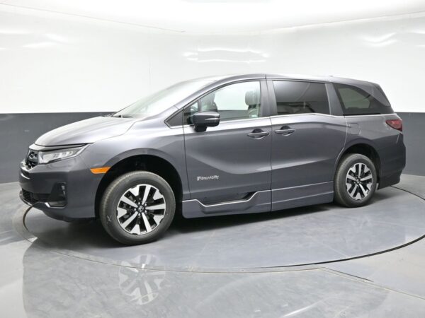 Grey Honda Odyssey with BraunAbility Side Entry Automatic In Floor conversion