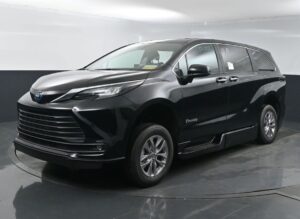 Black Toyota Sienna with BraunAbility Side Entry Automatic Fold Out conversion