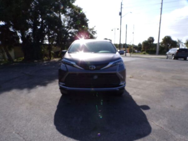 Grey Toyota Sienna with BraunAbility Side Entry Automatic In Floor conversion