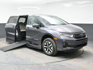 Grey Honda Odyssey with BraunAbility Side Entry Automatic In Floor conversion