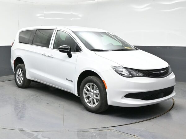 White Chrysler Voyager with BraunAbility Rear Entry Manual Fold Out conversion