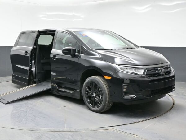 Black Honda Odyssey with BraunAbility Side Entry Automatic In Floor conversion