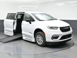 White Chrysler Pacifica with BraunAbility Side Entry Automatic In Floor conversion