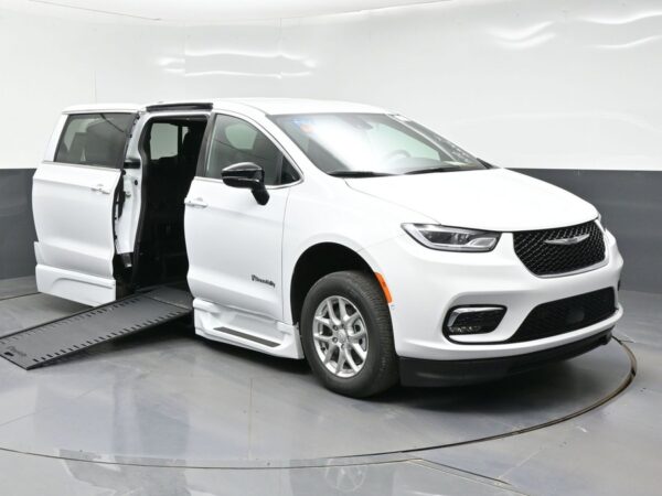 White Chrysler Pacifica with BraunAbility Side Entry Automatic In Floor conversion