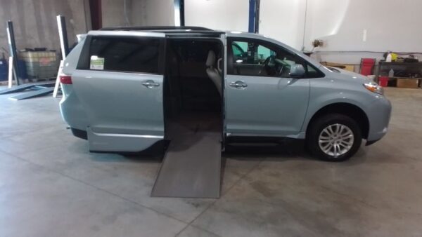 Blue Toyota Sienna with Vantage Mobility Side Entry Automatic In Floor conversion