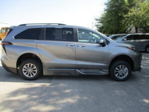 Grey Toyota Sienna with BraunAbility Side Entry Automatic In Floor conversion