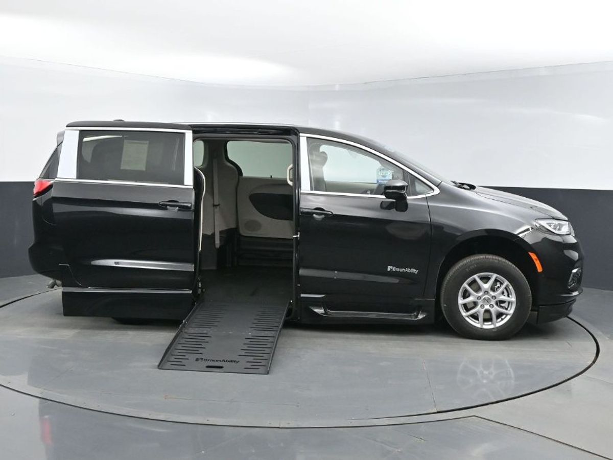 Black Chrysler Pacifica with BraunAbility Side Entry Automatic Fold Out conversion
