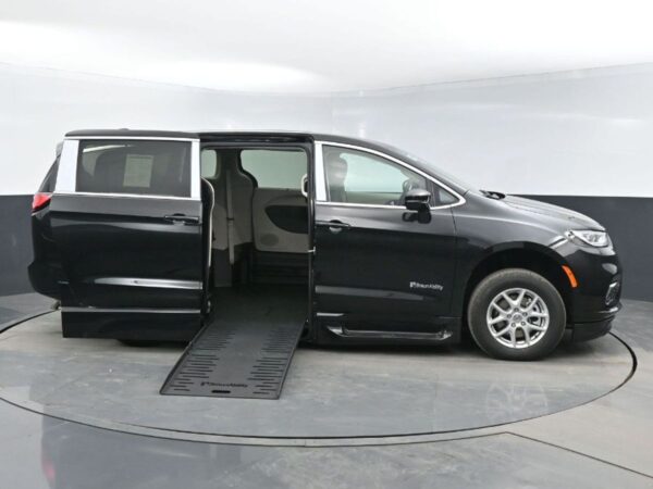 Black Chrysler Pacifica with BraunAbility Side Entry Automatic Fold Out conversion