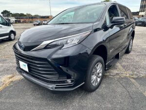 Black Toyota Sienna with BraunAbility Side Entry Automatic Fold Out conversion