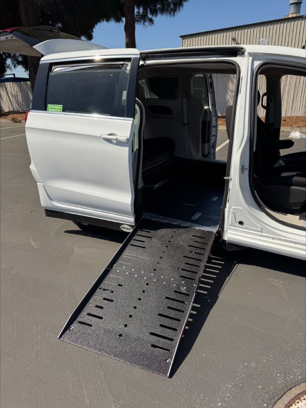 リリワゴン Rocktrix RT111 8Lug - Teardrop Multispoke, 18x9 20x9 Wheels