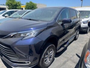 Blue Toyota Sienna with BraunAbility Side Entry Automatic Fold Out conversion