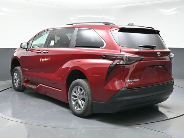 Red Toyota Sienna with BraunAbility Side Entry Automatic Fold Out conversion