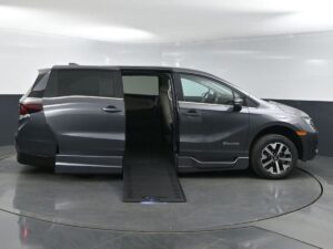 Grey Honda Odyssey with BraunAbility Side Entry Automatic In Floor conversion