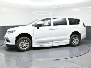 White Chrysler Pacifica with BraunAbility Side Entry Automatic In Floor conversion