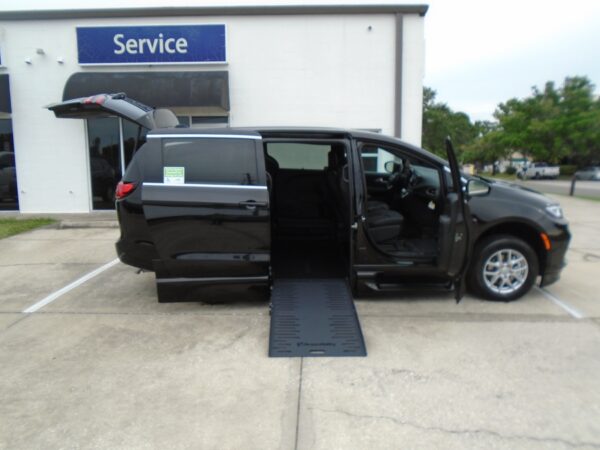 Black Chrysler Pacifica with BraunAbility Side Entry Automatic Fold Out conversion