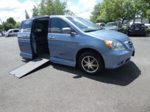 Blue Honda Odyssey with Vantage Mobility Side Entry Automatic In Floor conversion