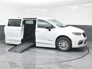 White Chrysler Pacifica with BraunAbility Side Entry Automatic Fold Out conversion