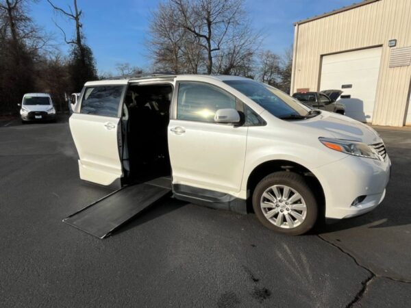 White Toyota Sienna with Vantage Mobility Side Entry Automatic In Floor conversion