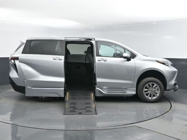 Silver Toyota Sienna with BraunAbility Side Entry Automatic Fold Out conversion