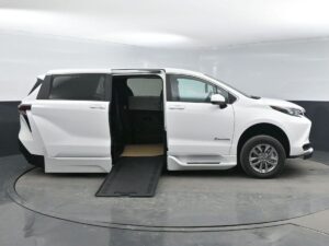 White Toyota Sienna with BraunAbility Side Entry Automatic In Floor conversion