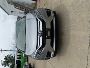 Silver Honda Odyssey with Vantage Mobility Side Entry Automatic In Floor conversion