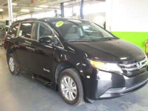 Black Honda Odyssey with BraunAbility Side Entry Automatic Fold Out conversion