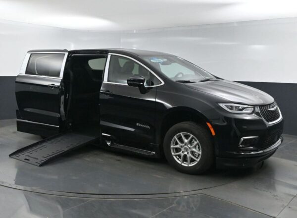 Black Chrysler Pacifica with BraunAbility Side Entry Automatic Fold Out conversion