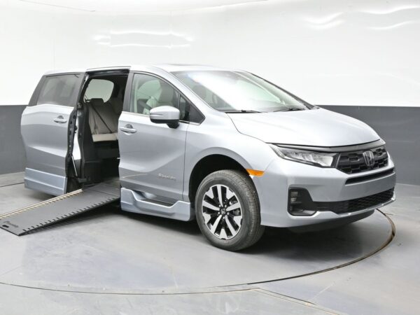 Silver Honda Odyssey with BraunAbility Side Entry Automatic In Floor conversion