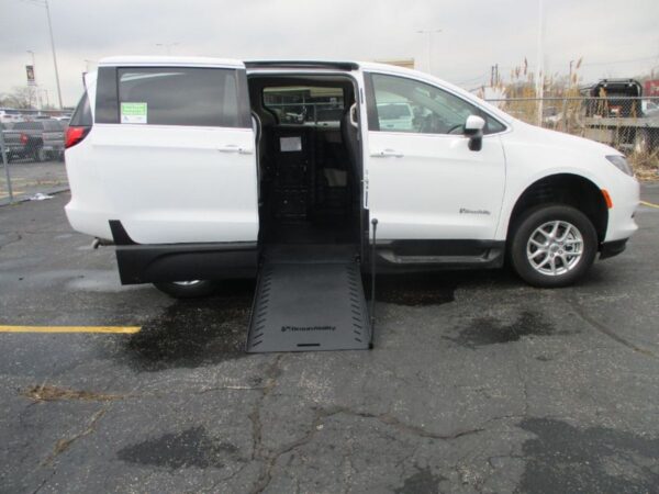 White Chrysler Voyager with BraunAbility Side Entry Manual In Floor conversion