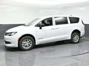 White Chrysler Voyager with BraunAbility Rear Entry Manual Fold Out conversion