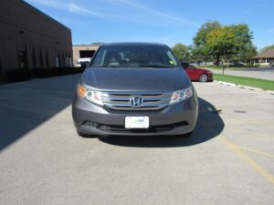 Grey Honda Odyssey with BraunAbility Side Entry Automatic Fold Out conversion