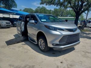 Silver Toyota Sienna with BraunAbility Side Entry Automatic Fold Out conversion