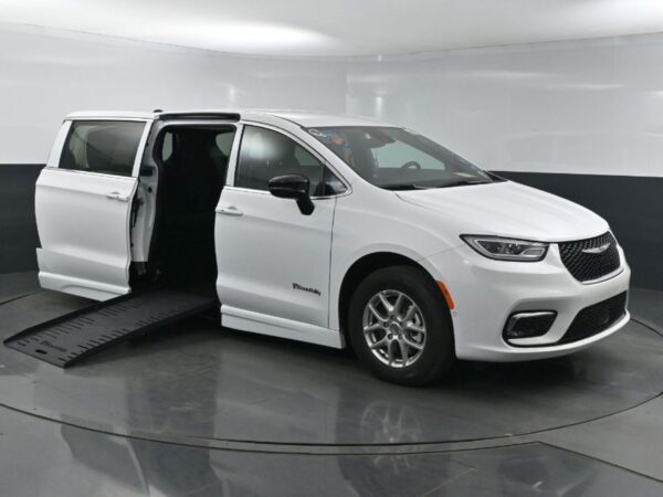White Chrysler Pacifica with BraunAbility Side Entry Automatic Fold Out conversion