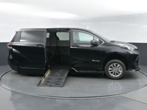 Black Toyota Sienna with BraunAbility Side Entry Automatic Fold Out conversion