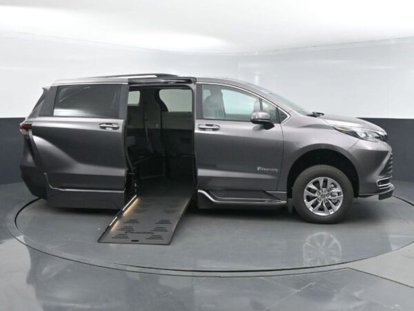 Grey Toyota Sienna with BraunAbility Side Entry Automatic Fold Out conversion