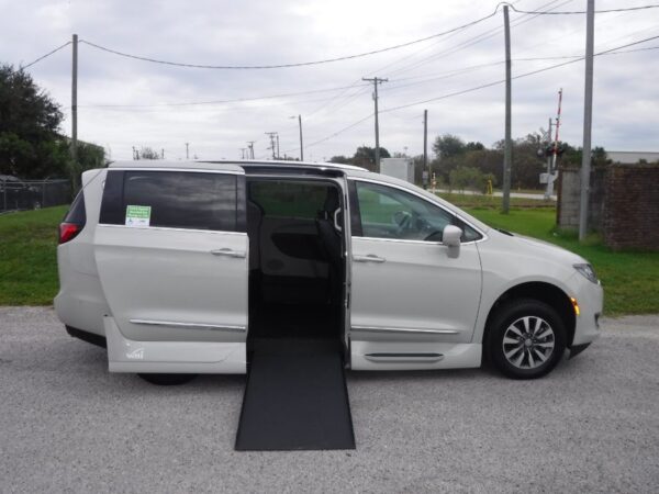 White Chrysler Pacifica with Vantage Mobility Side Entry Automatic In Floor conversion