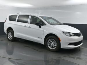 White Chrysler Voyager with BraunAbility Rear Entry Manual Fold Out conversion