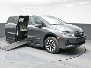 Grey Honda Odyssey with BraunAbility Side Entry Automatic In Floor conversion