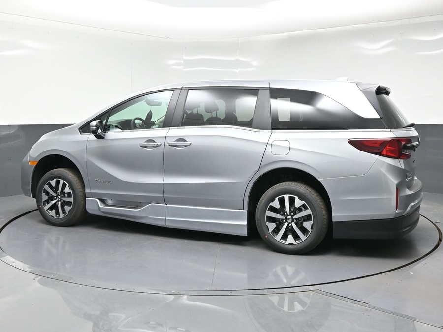 Silver Honda Odyssey with BraunAbility Side Entry Automatic In Floor conversion