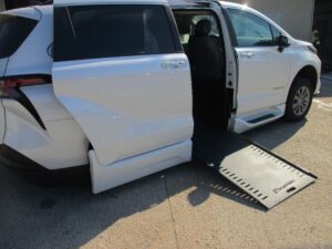 White Toyota Sienna with BraunAbility Side Entry Automatic In Floor conversion