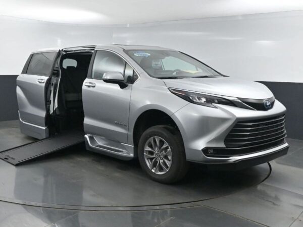 Silver Toyota Sienna with BraunAbility Side Entry Automatic In Floor conversion