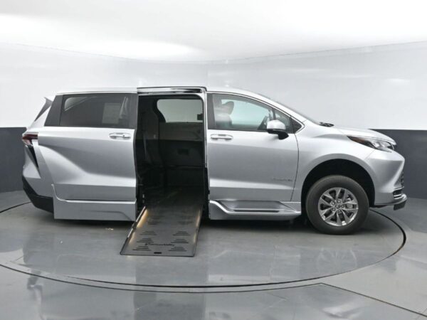 Silver Toyota Sienna with BraunAbility Side Entry Automatic Fold Out conversion